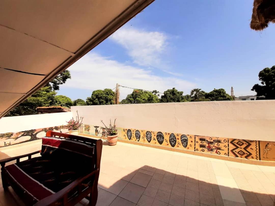 Casa Hotel Sinkiling Gambia Serrekunda Exterior foto